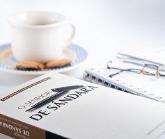 Lançada edição comemorativa do livro O Senhor de Sándara