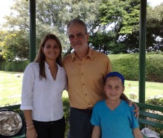 Fantástico: A menina que aprendeu a ler nas lápides